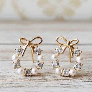 2/$21 Ladies Sophisticated Yellow Gold Wreath Bow Pearl Round Elegant Earrings